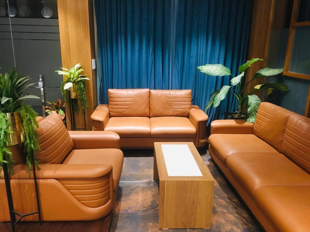 Golden Oasis Hotel Mahesana Екстер'єр фото
